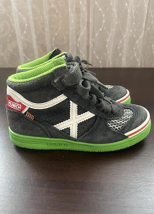 Високі кросівки, хайтопи для хлопчика