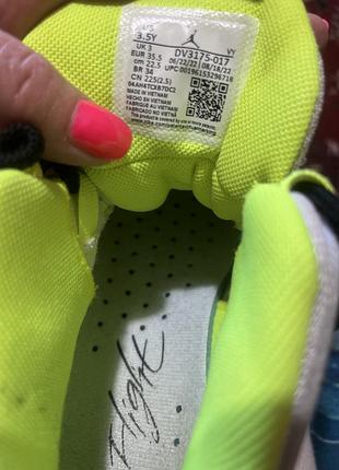 Поодам  підліткові кросівки джордан