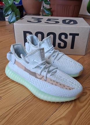 Жіночі кросівки adidas yeezy boost rev 3 350, підошва boost