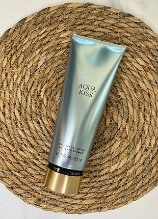 Парфумований лосьон для тіла aqua kiss victoria's secret 236ml