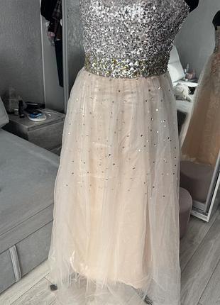 Пишна корсетна сукня в пайєтку