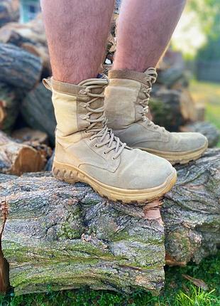 Берци чоловічі військові