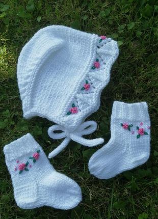 Чепчик и носки