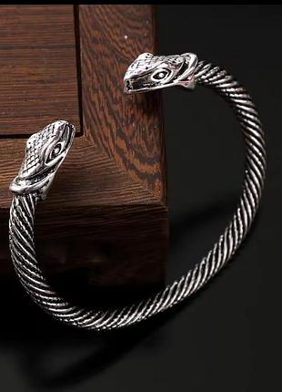 Крутий металевий браслет змія