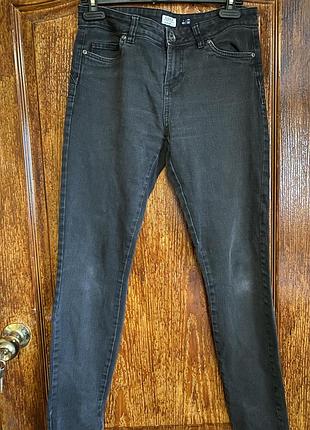 Джинси жіночі