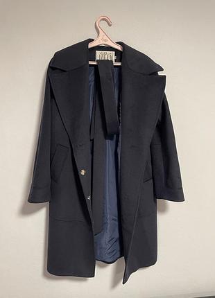 Класичне темно-синє пальто 80% вовни