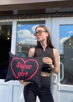 Подушка с принтом габардиновая супер девушка, черная 35х45 (137)