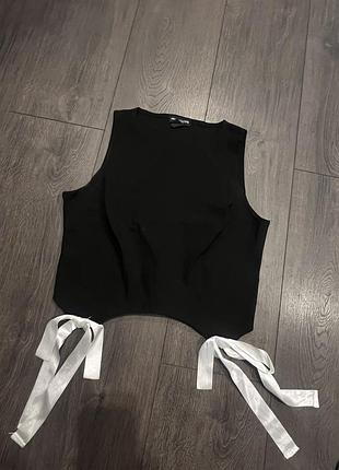 Топ жіночий літній чорний з білими бантами. розмір 12 (м)