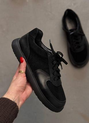 Кросівки з натуральної шкіри та замші з розширеним передком