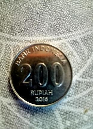Продам монету 200 рупе