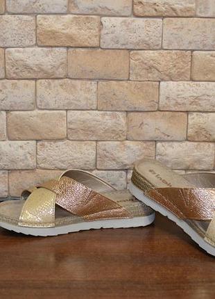 Босоножки, шлепанцы, сандалии женские