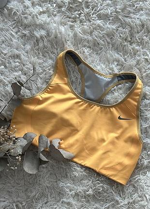Спортивний топ nike