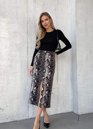 Жіноча спідниця пітон зміїний принт міді з розрізом exclusive collection