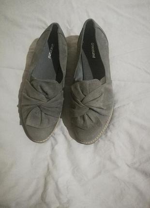 Женские туфли