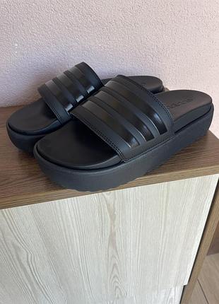 Шльопанці adidas