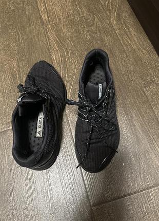 Кросівки adidas жіночі. 37розміру по стельці 24 см. легкі та зручні