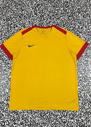 Футболка nike dri-fit