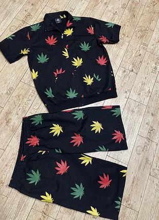 Костюм xl, бермуди, кофта victorious, xl