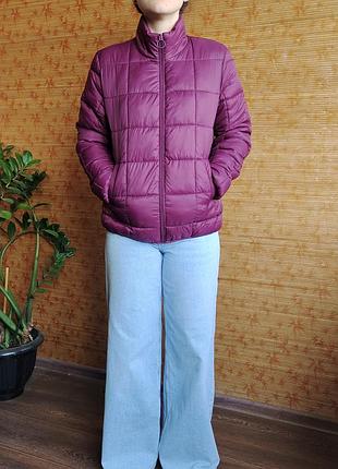 Легкая стеганая женская куртка стограммовка