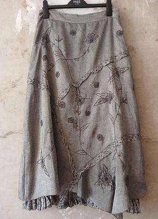 M &amp;s per una красивая серая фактурная юбка с юбкой, украшена вышивкой и бисером. подол волнистый.