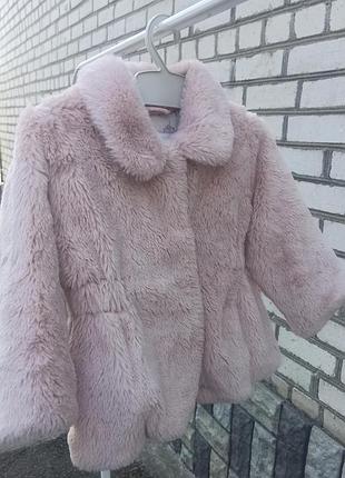 Шубка на девочку 2-3 года пудрового цвета