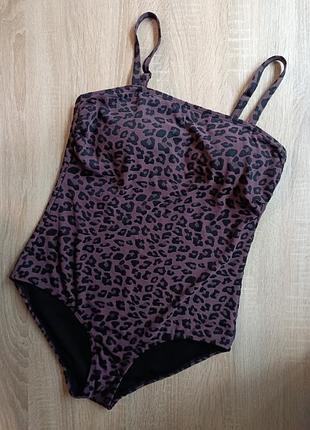 Суцільний купальник  з леопардовим принтом на l-xl