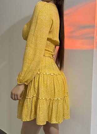Красива жовта сукня shein