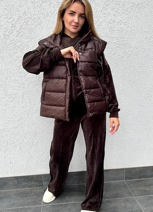 Стильна жилетка прямого вільного крою