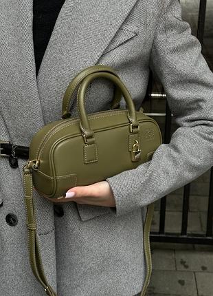 Сумка loewe amazona 23 cropped bag in nappa calfskin olive