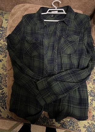 Рубашка в клітинка зелена з чорним