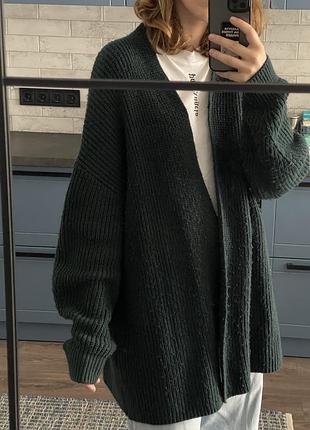 Зелений вʼязаний кардиган
