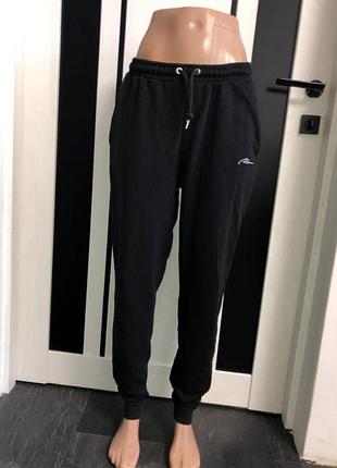 Спортивные брюки с карманами унисекс м l
