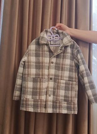 Пальто на мальчика 3-4 года