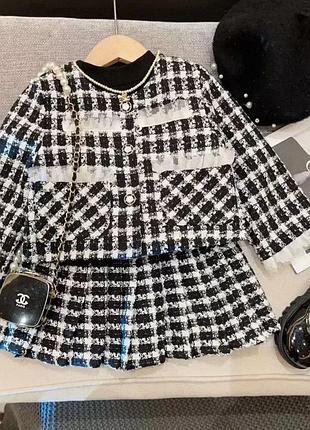 Стильный костюм