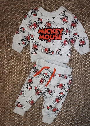 Костюм комплект костюми