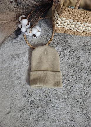 Стильная шапка детская