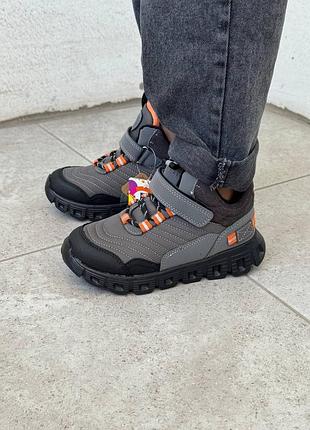 Кроссовки детские 2