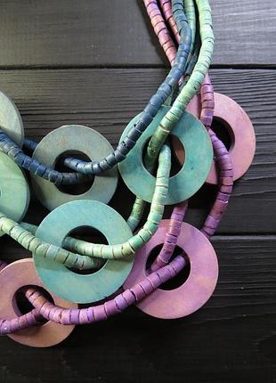 Винтажное многорядное ожерелье из разноцветных деревянных бусин фиолетово-зеленого