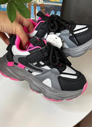 Кроссовки детские