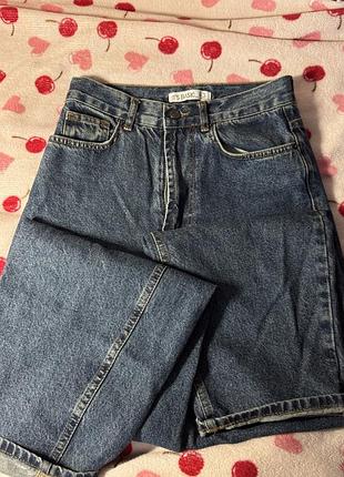 Сині джинси (знизу завужені,стан новий, модель «мом»)
