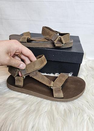 Шеирные босоножки teva 40.5 размер