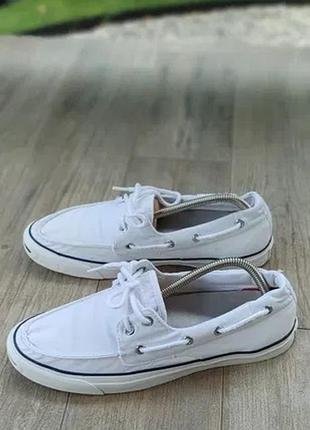 Очень красивые молочные текстильные мокасины топсайдеры converse jack purcell