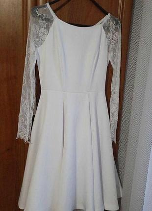 Продам сукню недорого