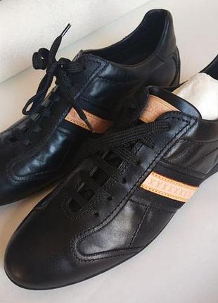 Винтажные кроссовки louis vuitton, размер 6.5, соответствует размеру 40, стелька 28 см, натуральная кожа,оригинал, производитель итальялия