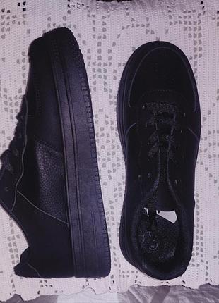 Нові жіночі чорні кросівки, базові жіночі кросівки кеди, жіноче взуття