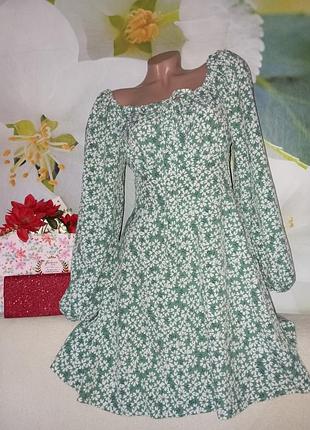 Цветочное шикарное платье от бренда juliclo