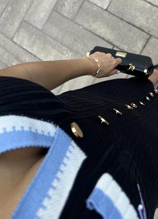 Трендова вʼязана сукня