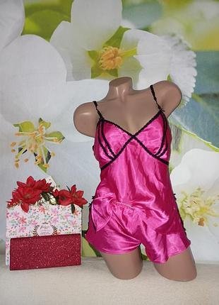 Женская пижама от бренда secret