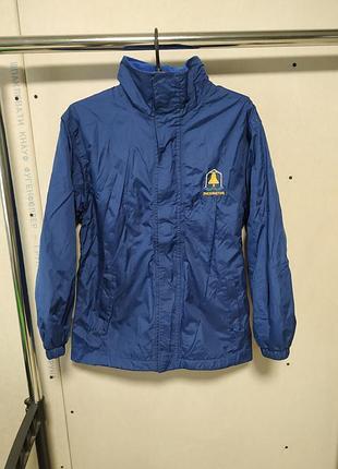 Куртка на мальчика 9-10 лет*