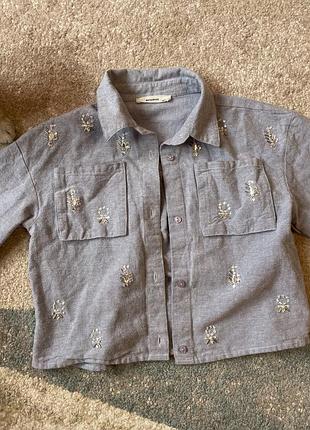 Сорочка джинсова в камінчиках ,вкорочена сорочка